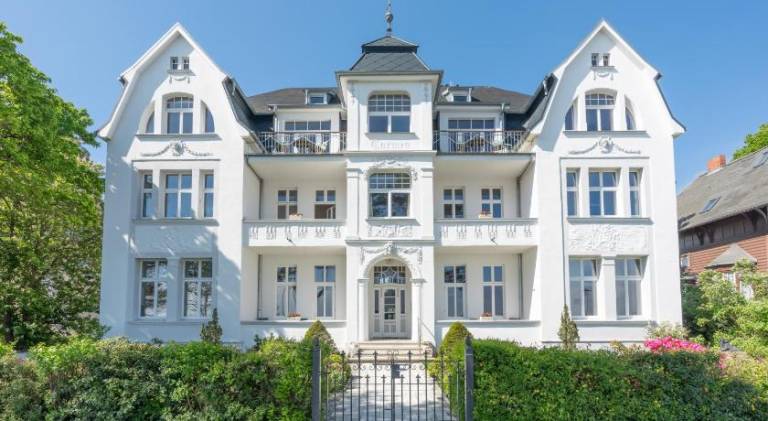Holiday apartment with garden & terrace in Heringsdorf