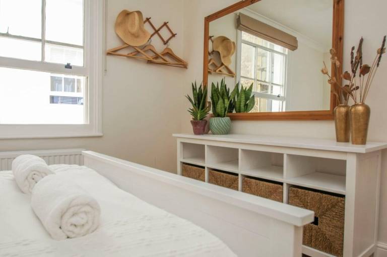 Rental apartment | Close to British Airways i360 | Beach nearby | Good for workation | Pets are welcome — photo 2