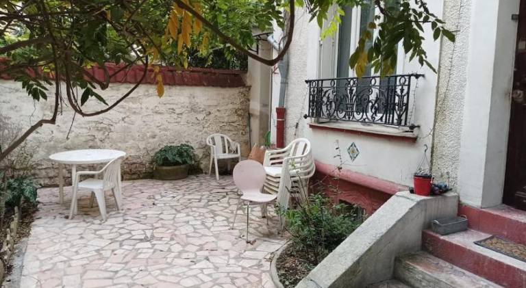Apartment with 1 room for 2 persons in Gennevilliers