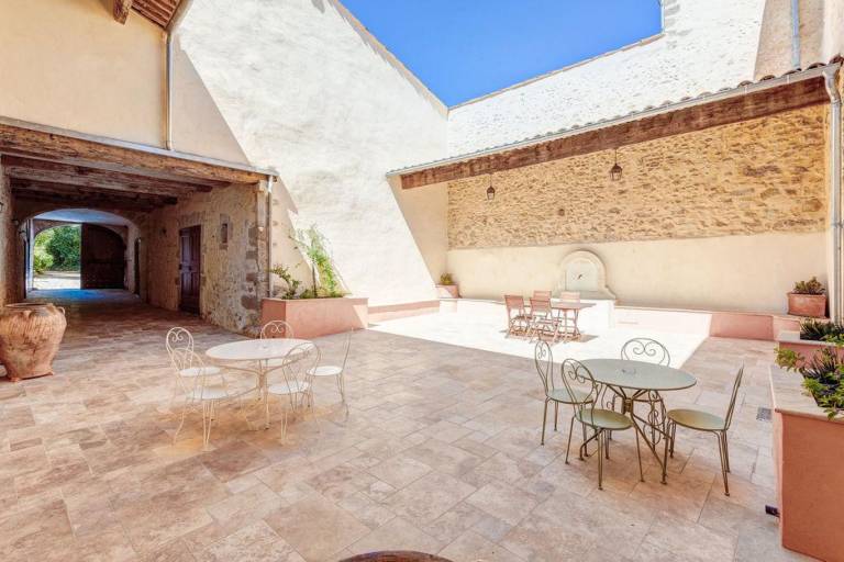 Fully equipped gite with terrace | Dogs allowed — photo 4