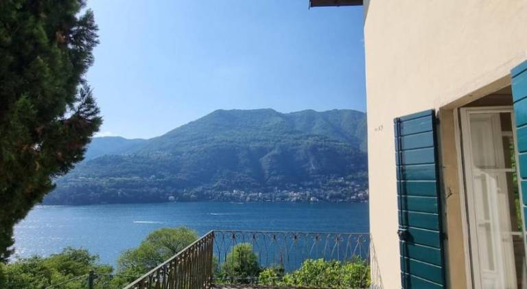 Fully equipped villa with barbeque, yard & patio | Perfect for remote work | Pet-friendly — photo 3