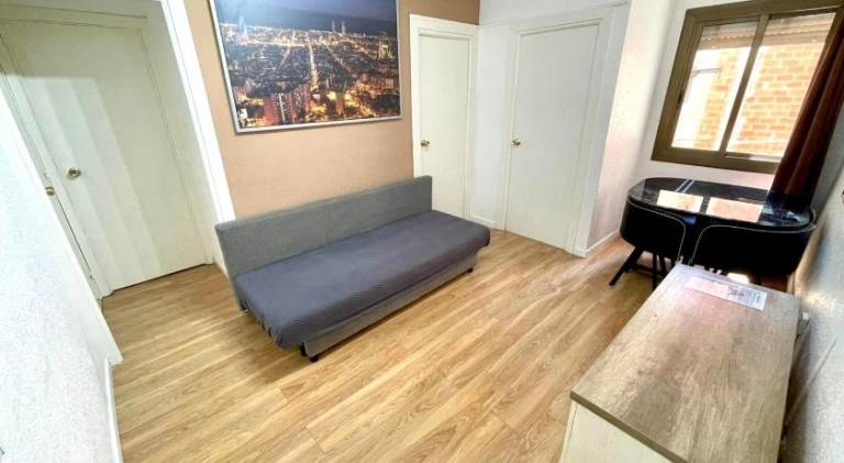 Gran apartamento nuevo de 3 Hab, a 1 minuto del metro HBB in Cornella de Llobregat