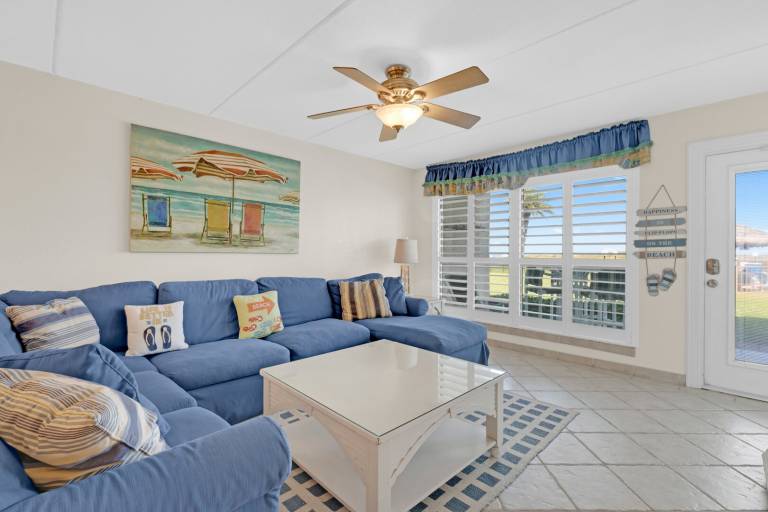 Child-friendly nice condo with private pool | Beach nearby | Pets allowed — photo 4