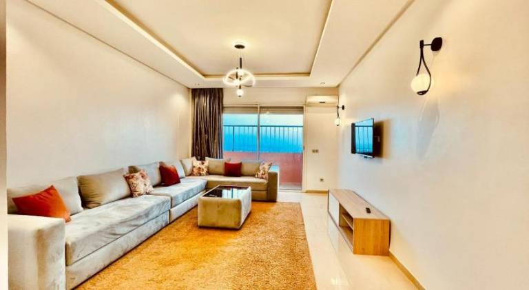 Apartment with pool — photo 2