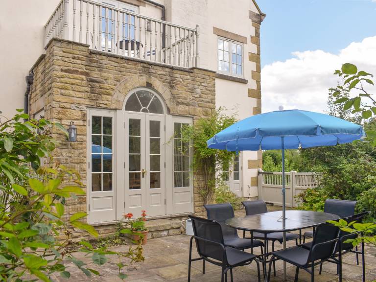 Cottage  Cropton