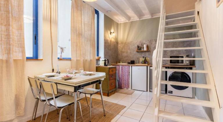 Apartment with 1 room for 4 persons — photo 2