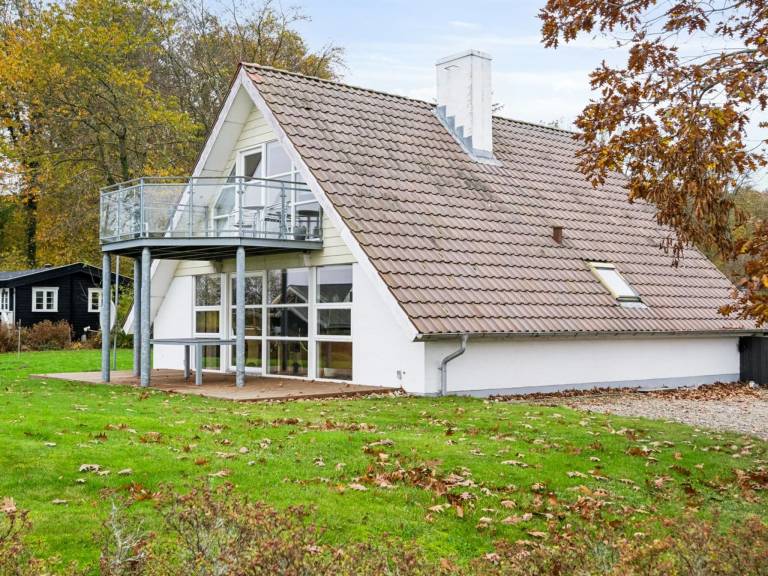 Child-friendly vacation home with patio & sauna | Sea view | Close to the beach | Pets allowed — photo 3