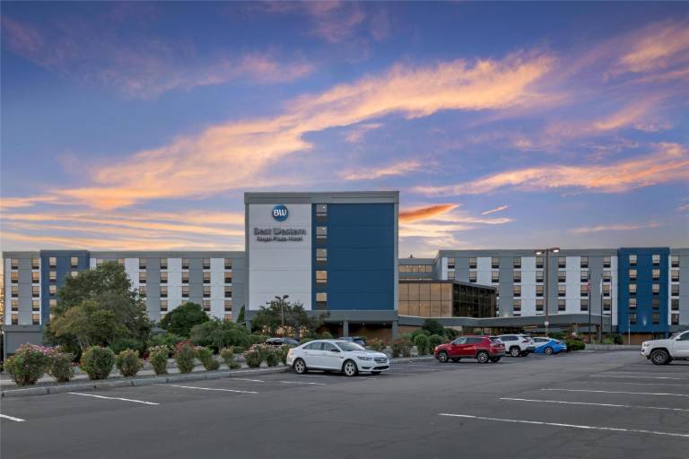 Best Western Royal Plaza Hotel & Trade Center in Marlborough, MA