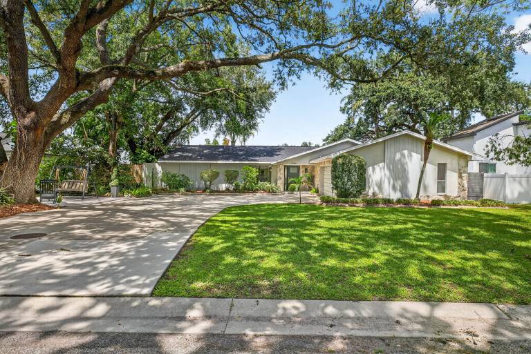 Family-friendly house with private pool | Dogs allowed — photo 5