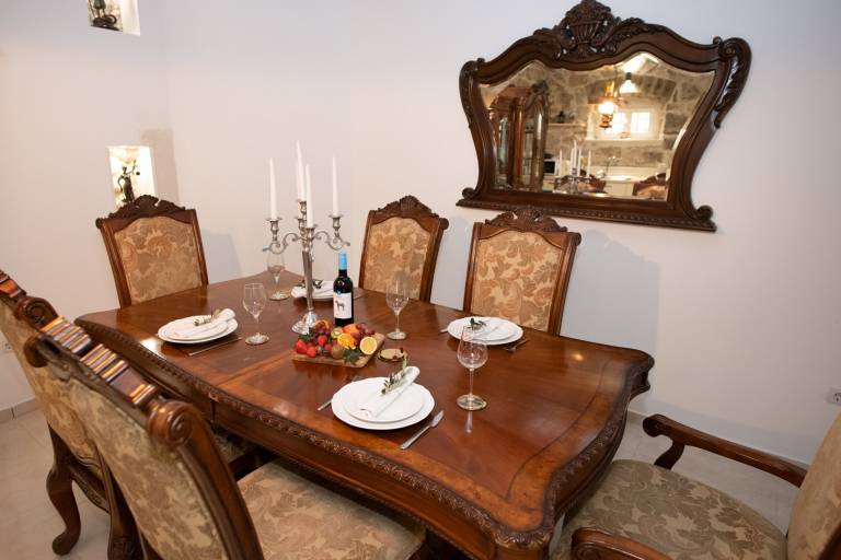 Nice holiday apartment | Close to the beach | Pet-friendly in Sibenik