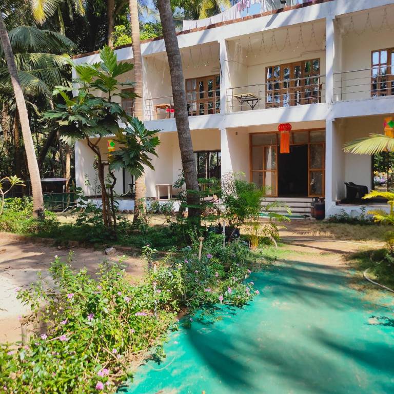 Resort Bhogave Beach