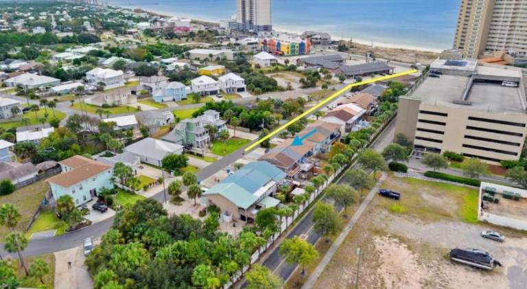 Fully equipped spacious vacation home with barbeque, jacuzzi & garden | Close to the beach | Perfect for remote work | Pets allowed — photo 5