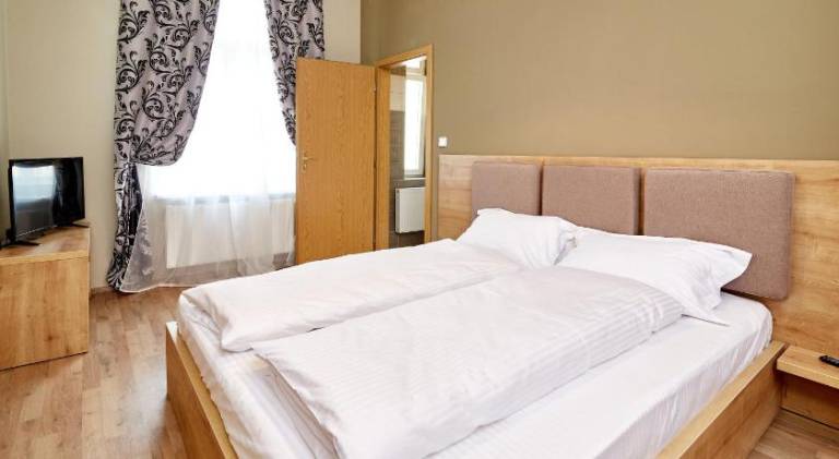 Rental apartment with yard | Pets are welcome in Prague