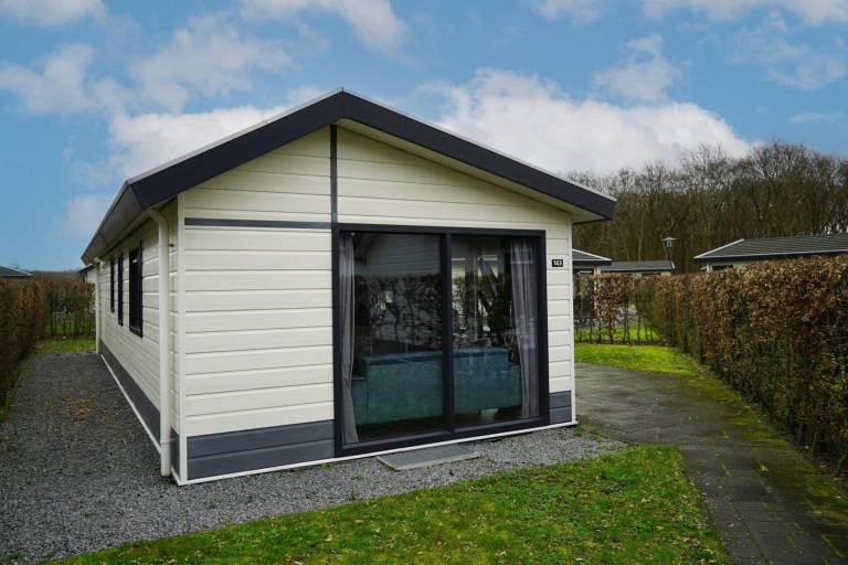 Chalet mit Pool und Terrasse | Haustiere erlaubt