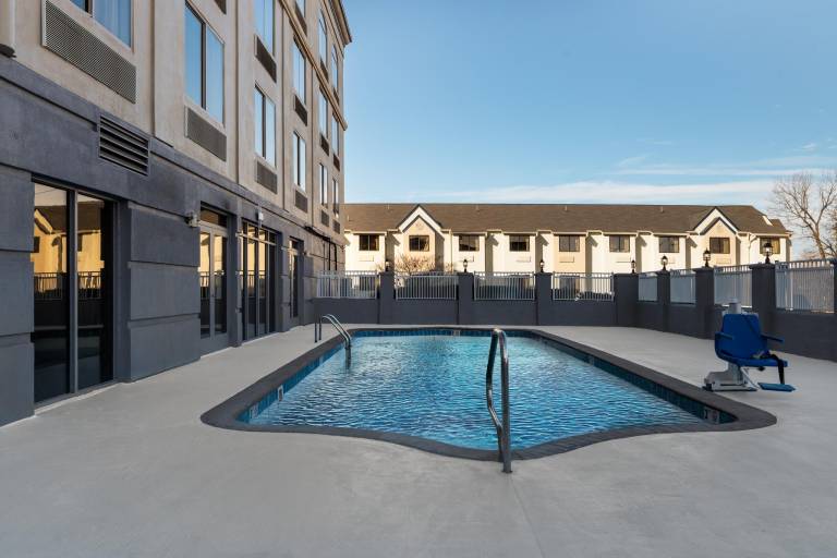 Garner Hotel Murfreesboro West By Ihg — photo 2