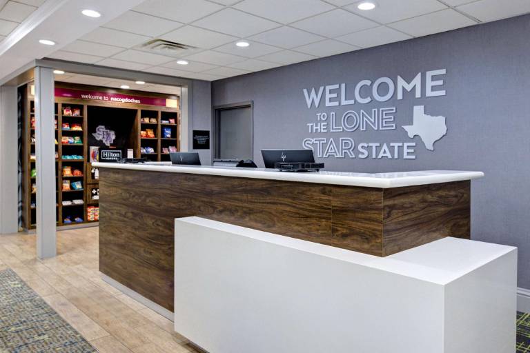 Hampton Inn & Suites Nacogdoches — photo 5