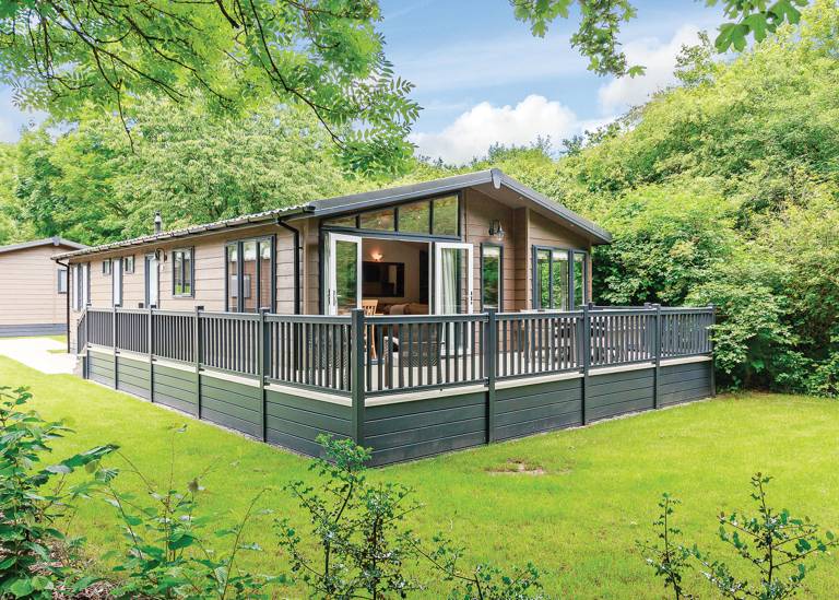 Netherfield Watersedge Lodge
