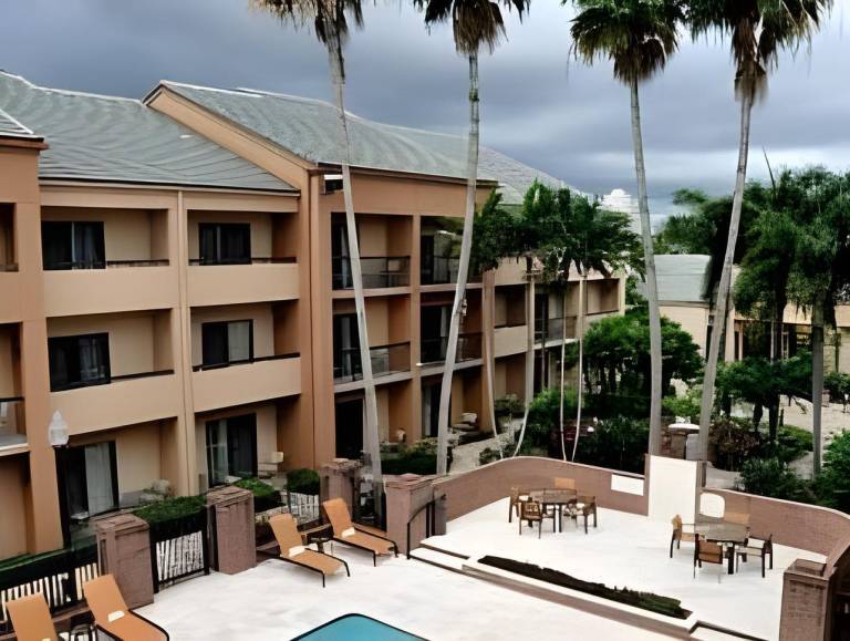 Courtyard by Marriott West Palm Beach in West Palm Beach, FL