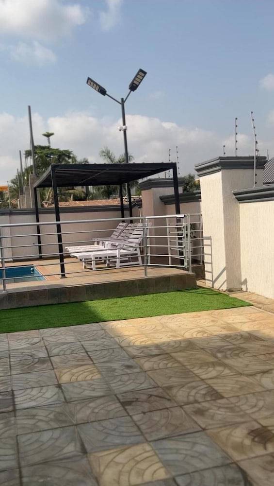 Apartment Tema Metropolitan