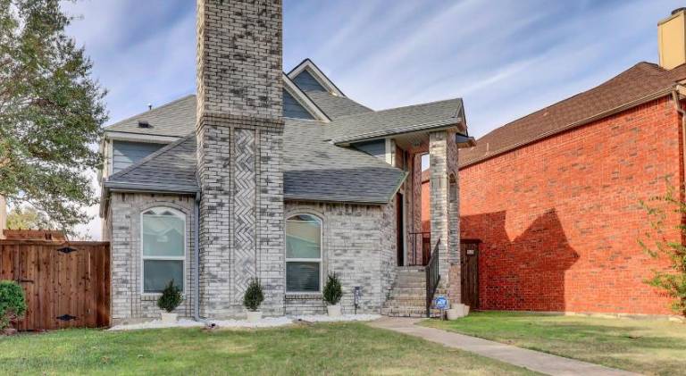 Charming house with jacuzzi | Dogs allowed in Frisco, TX