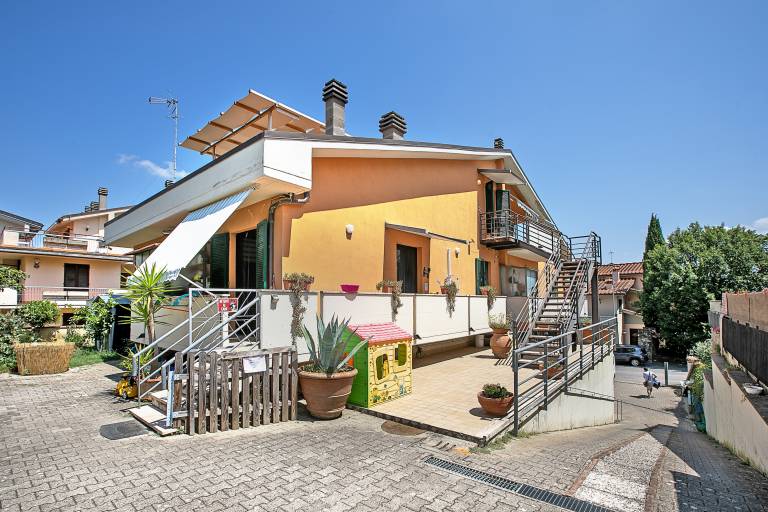 Rental apartment with barbeque — photo 2