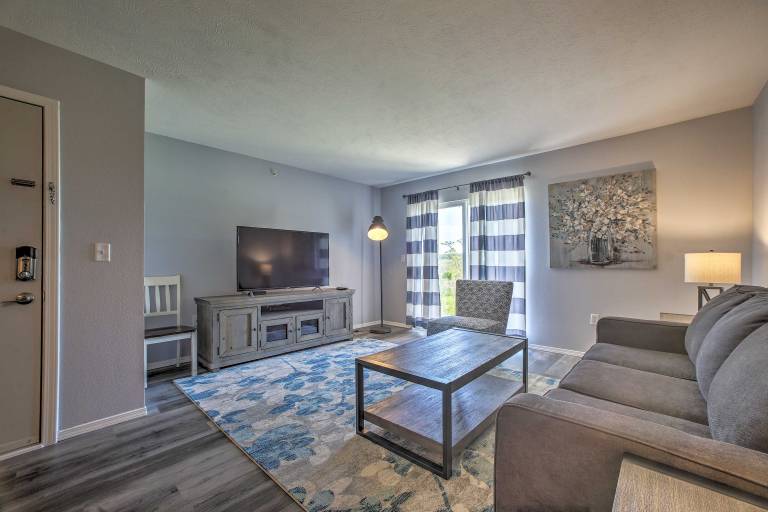 Cozy Condo w/ Pool Access in the Heart of Branson! — photo 4