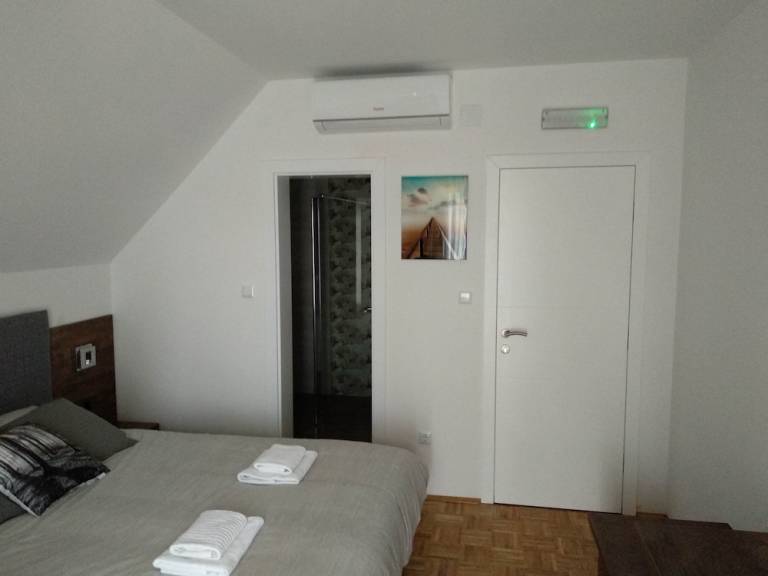 Unterkunft  Plitvica Selo