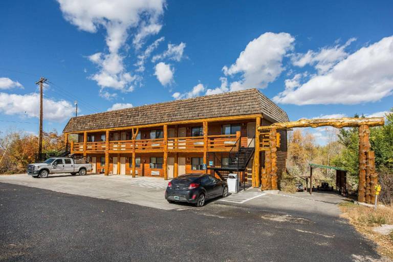 Rodeway Inn Pronghorn Lodge — photo 2