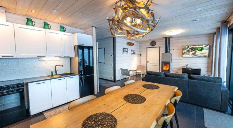 Chalet with 2 rooms for 5 persons — photo 3