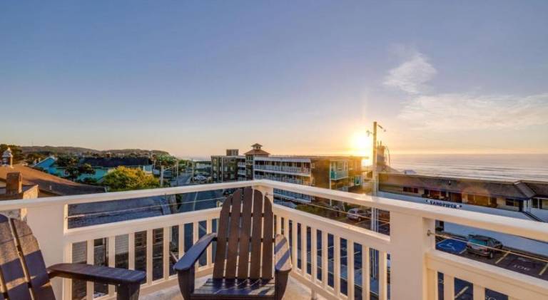 Vacation home with jacuzzi — photo 5
