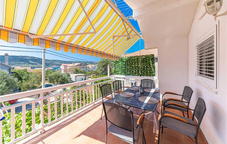 Apartment  Gustirna