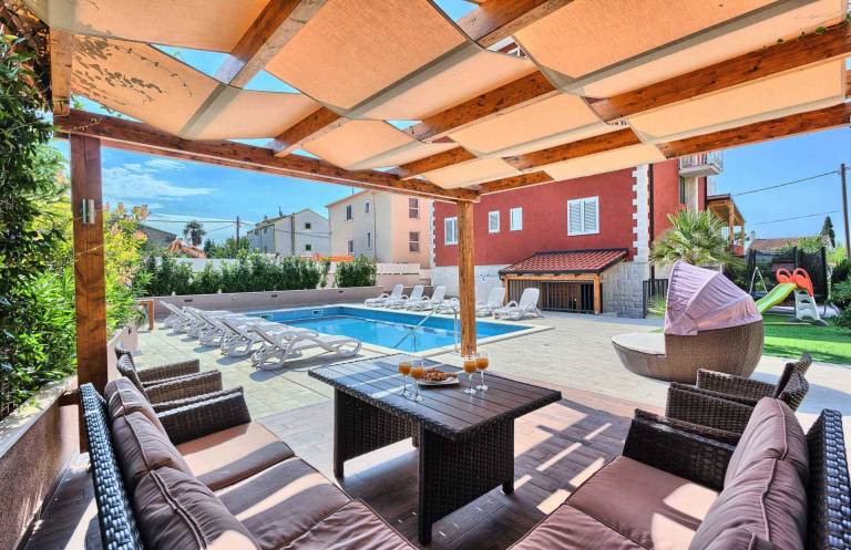 Villa Tea-Beach - 7 bedrooms, 16 guests, pool, sea views by MyWaycation in Makarska