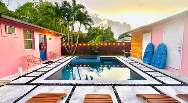 Salthaus West Palm Beach - NEW Saltwater Pool & Spa! in West Palm Beach, FL