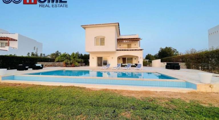 Spacious Villa 4 Broom Private Pool V35 at White villa in Hurghada