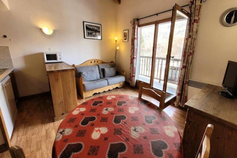 Apartment with 1 room for 4 persons — photo 2