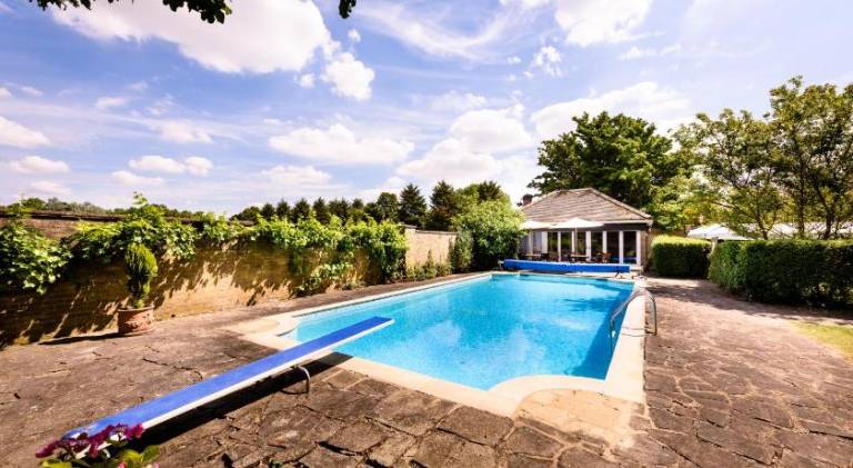 House with garden, pool & terrace | Pets allowed — photo 3
