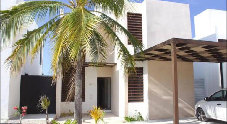 Holiday apartment with pool in Progreso