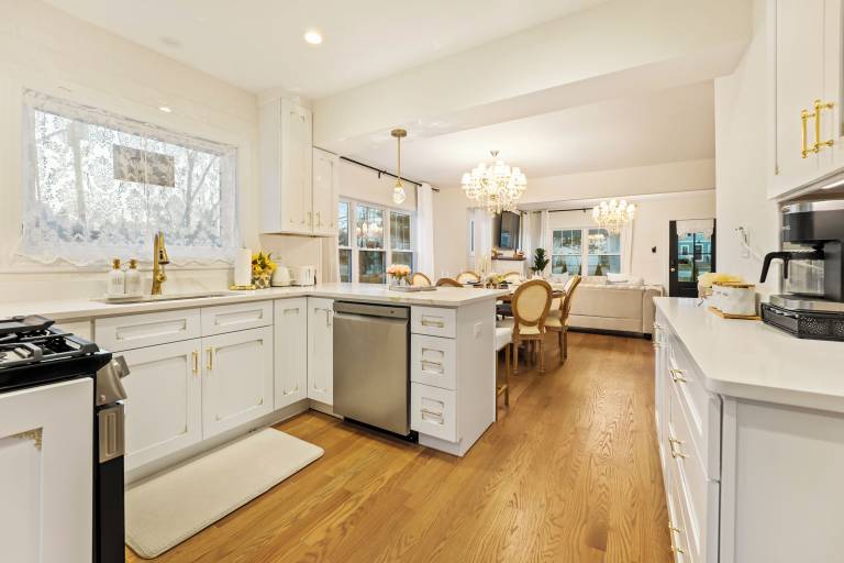 Farmhouse Wheaton
