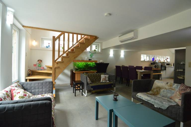 Fully equipped charming chalet with garden, patio & grill | Pets allowed — photo 2