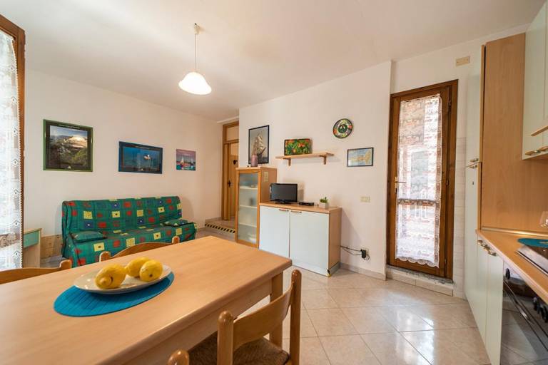 Rental apartment with garden & patio | Beach view — photo 3