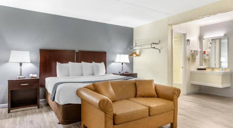 Econo Lodge Conway Central — photo 2