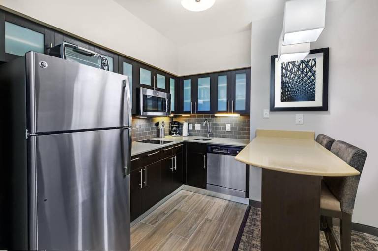 Staybridge Suites IAH Airport East by IHG