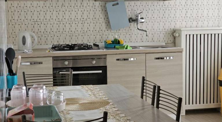 Holiday apartment with BBQ & patio | Pets allowed — photo 3