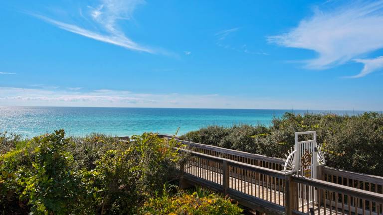 Apartment with heated pool & fast internet | Beach view — photo 4