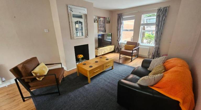 House with 2 rooms for 4 persons in Belfast