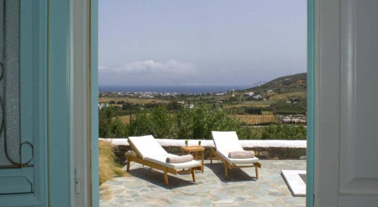 House with private pool, terrace & yard — photo 4