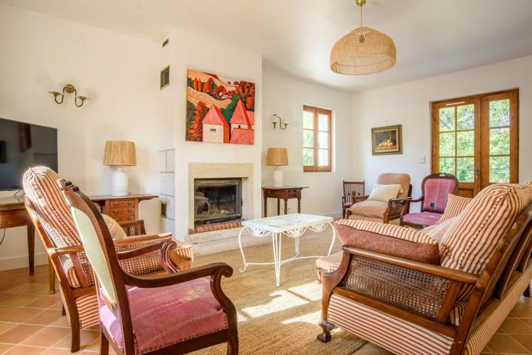 Family-oriented villa with private pool, terrace & yard | Pet-friendly — photo 3