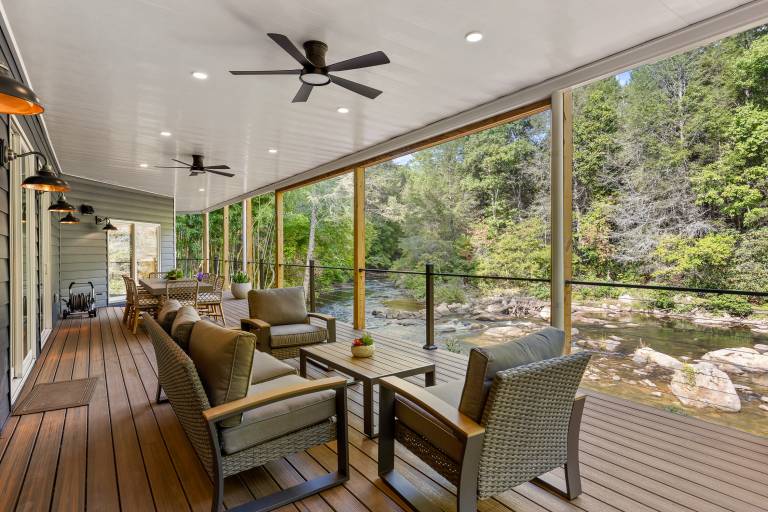 A Rare Holiday Opening at Driftwood Rapids Villa