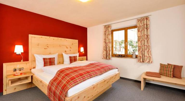 Beautiful rental apartment with yard & terrace | Dogs allowed in Fischen im Allgaeu