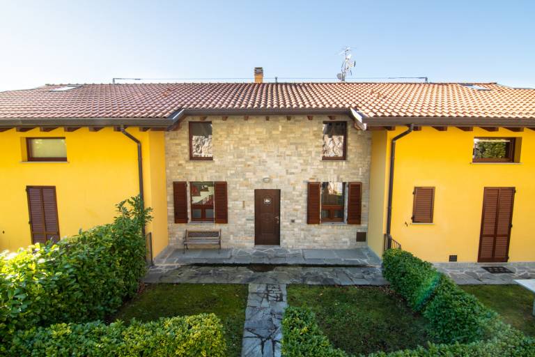 Appartement  Varenna